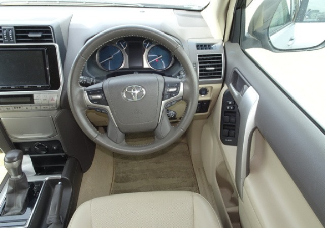 TOYOTA LAND CRUISER TX